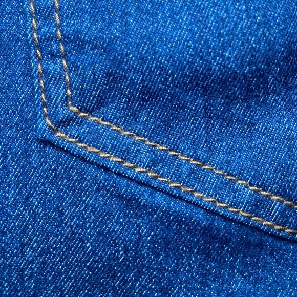 Forever 21 dark washed plus size jeans! - Picture 4 of 6